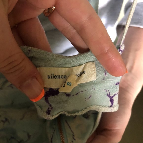 SILENCE AND NOISE/ blue purple marble tank top - Picture 4 of 4